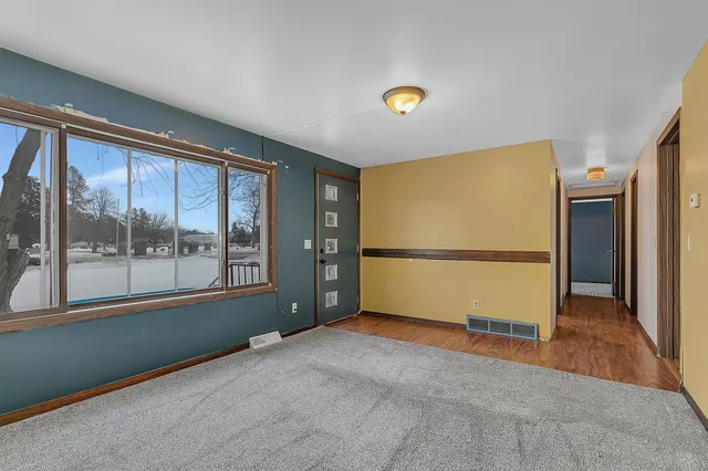 $160,000 | 315 7th Street Northeast, Long Prairie, MN 56347