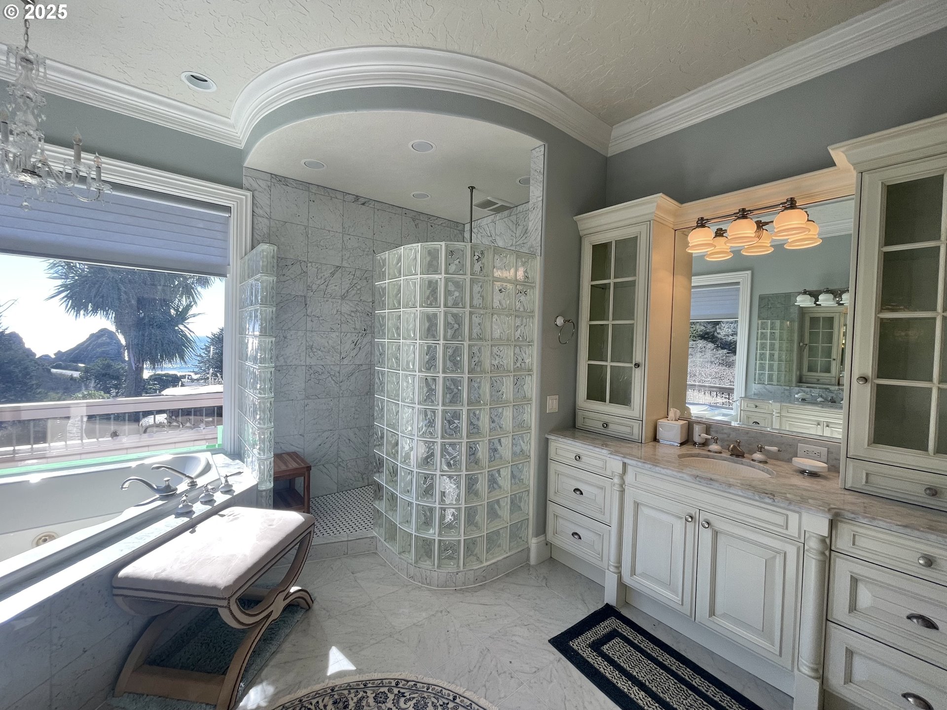 17100 Pacific Heights Brookings, OR 97415 - Photo 30 of 42 Owner's Suite Bathroom