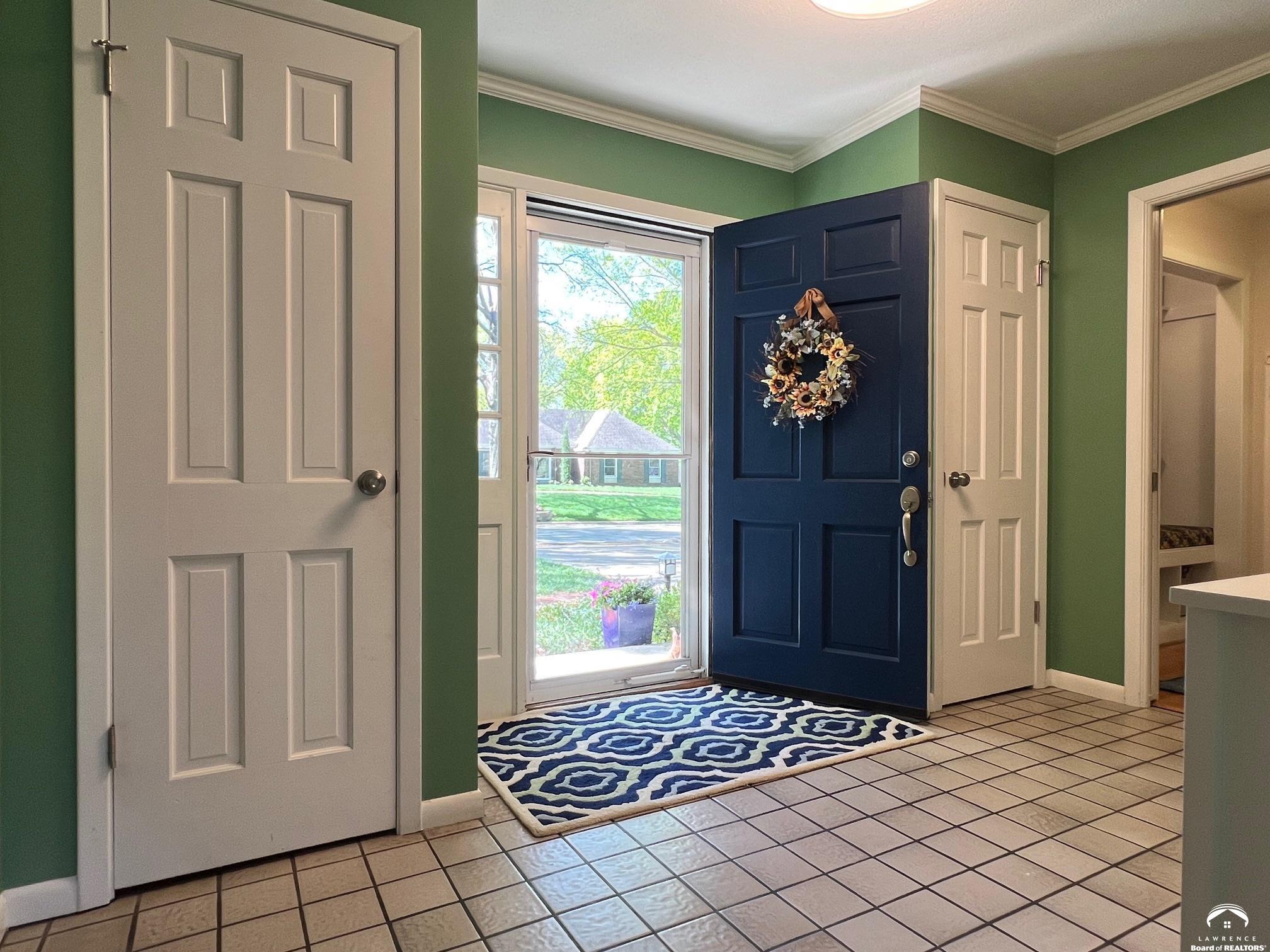 523 Pioneer Road Lawrence, KS 66049 - Photo 12 of 97