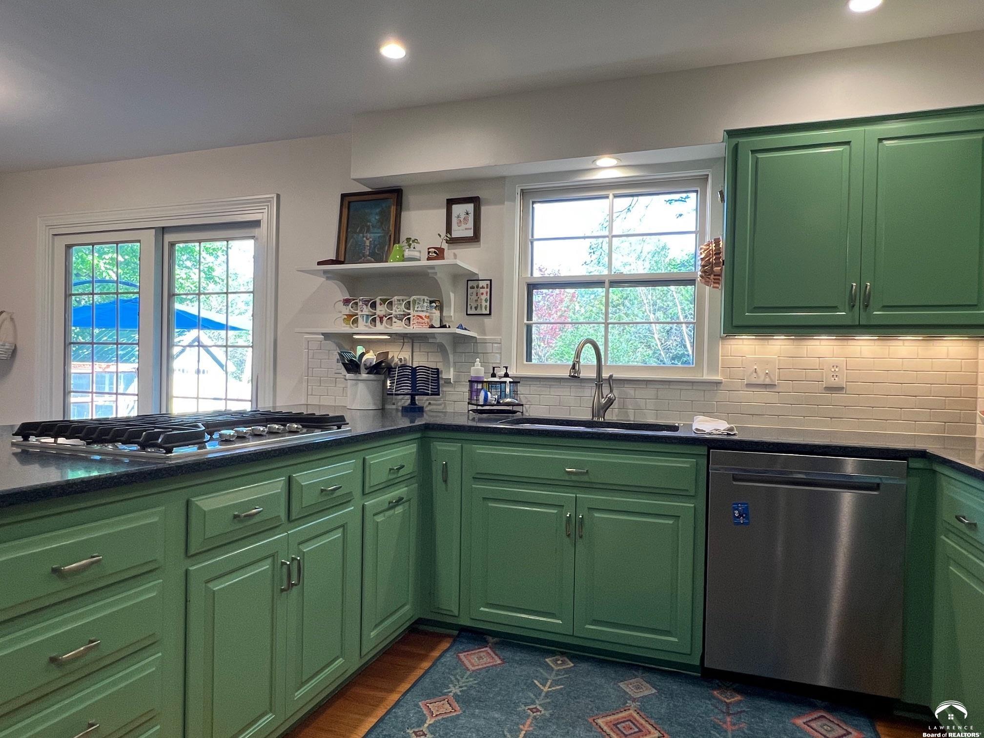 523 Pioneer Road Lawrence, KS 66049 - Photo 21 of 97