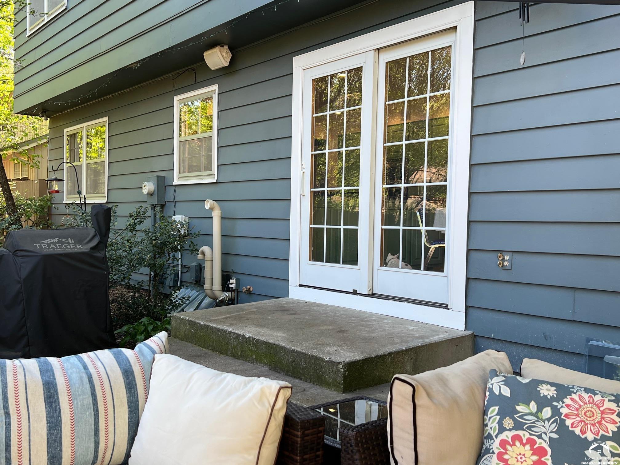 523 Pioneer Road Lawrence, KS 66049 - Photo 27 of 97