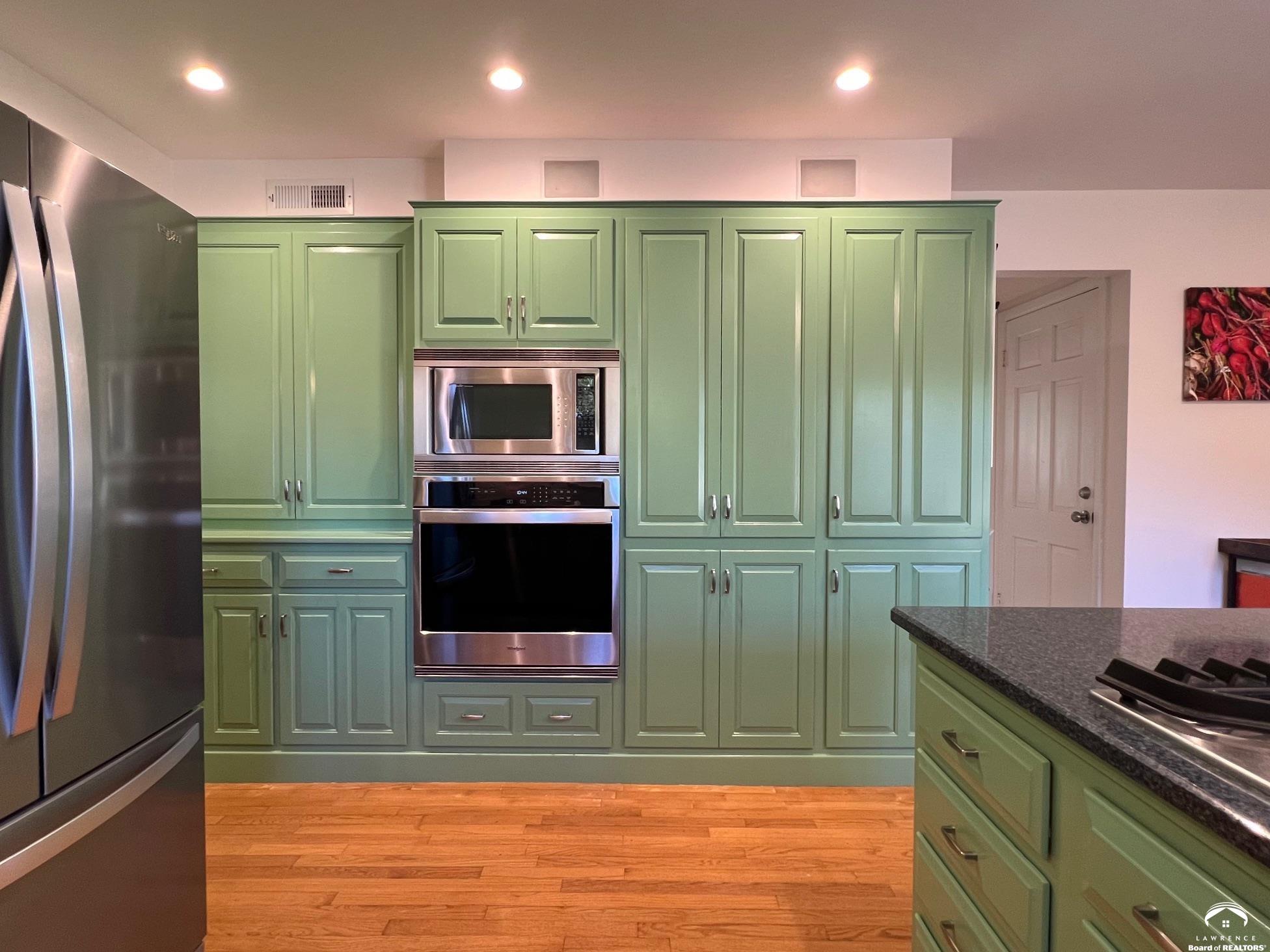 523 Pioneer Road Lawrence, KS 66049 - Photo 35 of 97