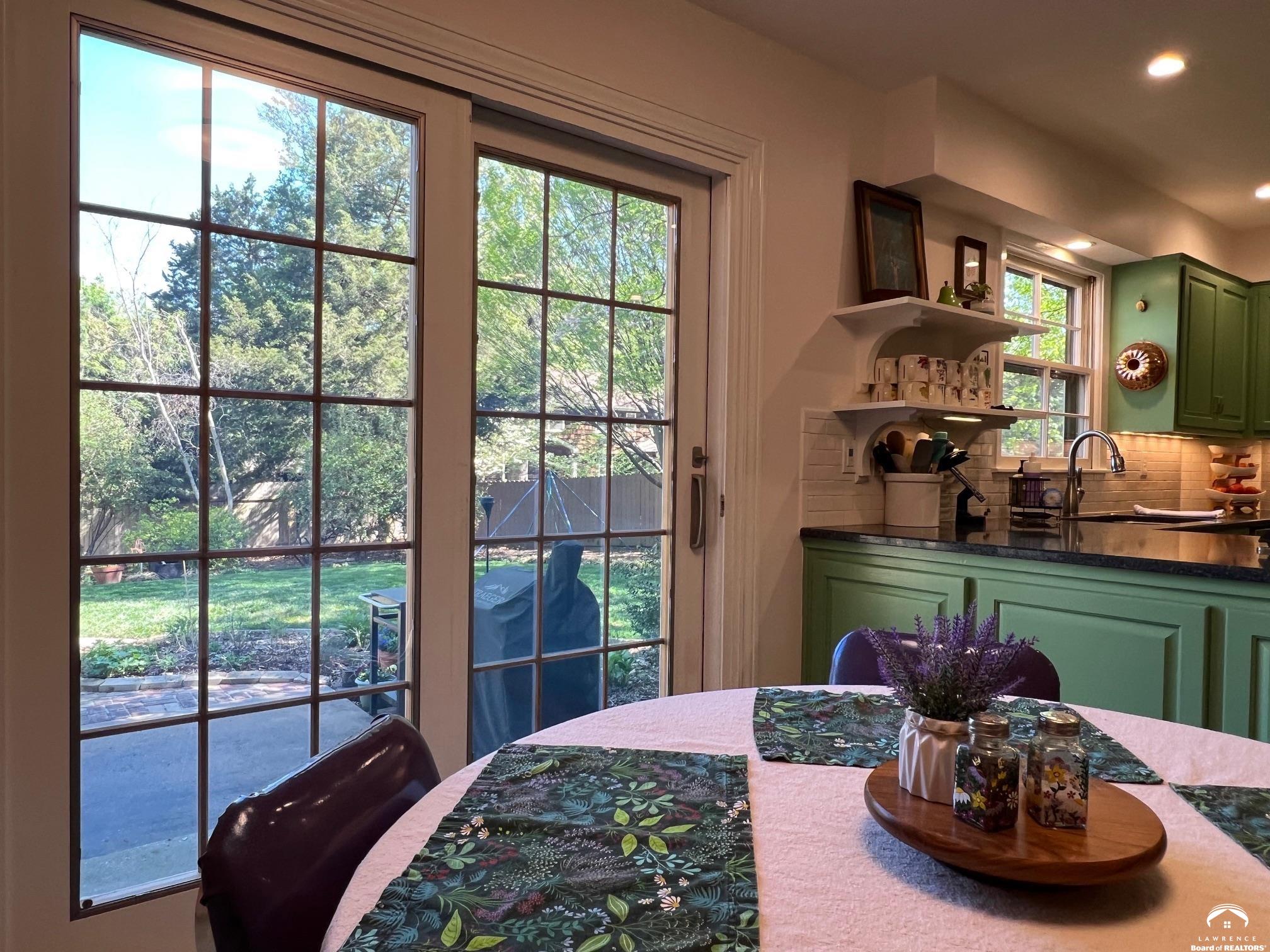 523 Pioneer Road Lawrence, KS 66049 - Photo 39 of 97