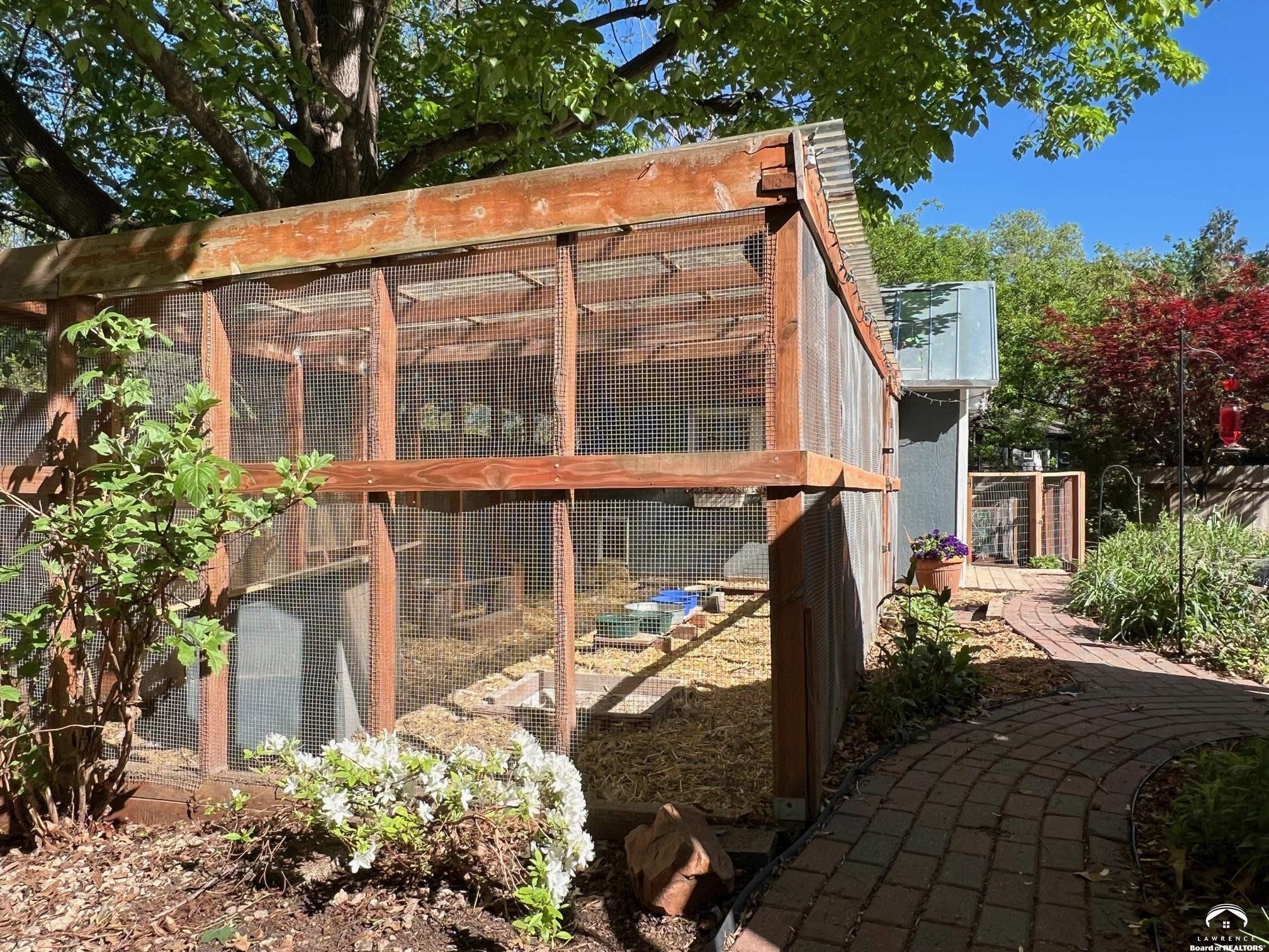 523 Pioneer Road Lawrence, KS 66049 - Photo 44 of 97