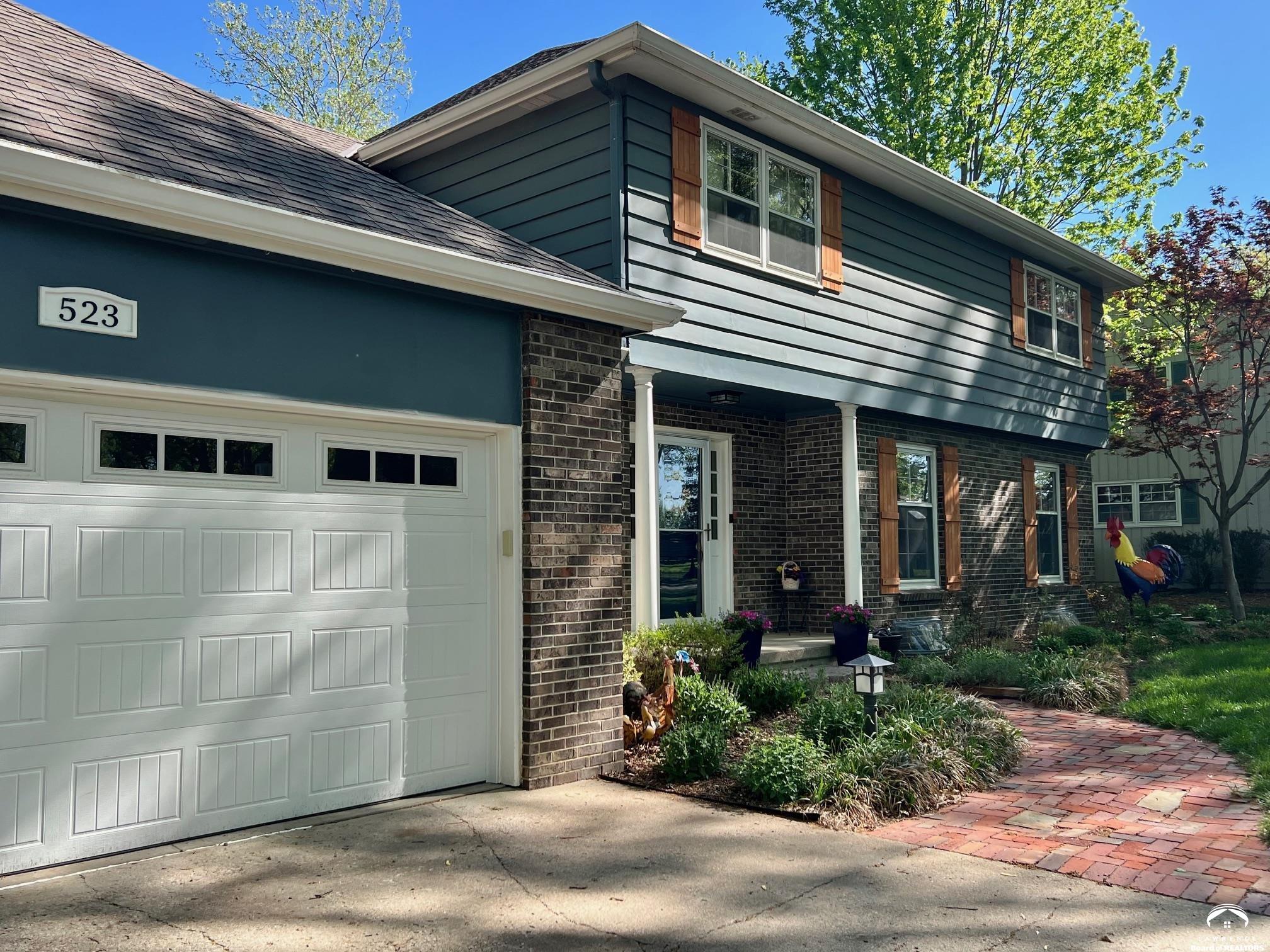 523 Pioneer Road Lawrence, KS 66049 - Photo 5 of 97