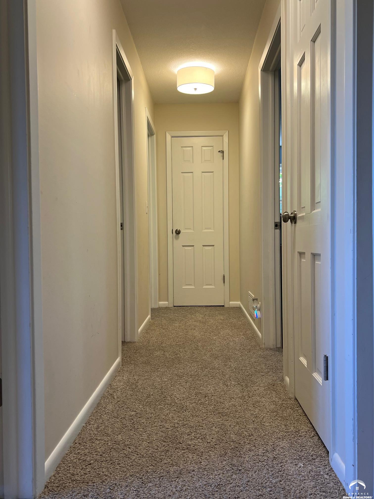 523 Pioneer Road Lawrence, KS 66049 - Photo 60 of 97