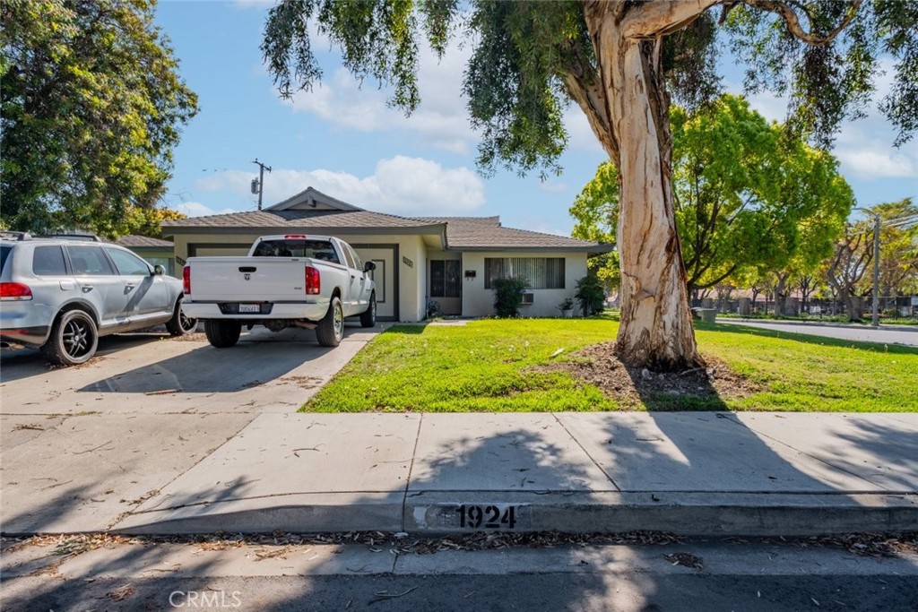 1924 Bobolink Way Pomona, CA 91767 - Photo 1 of 5