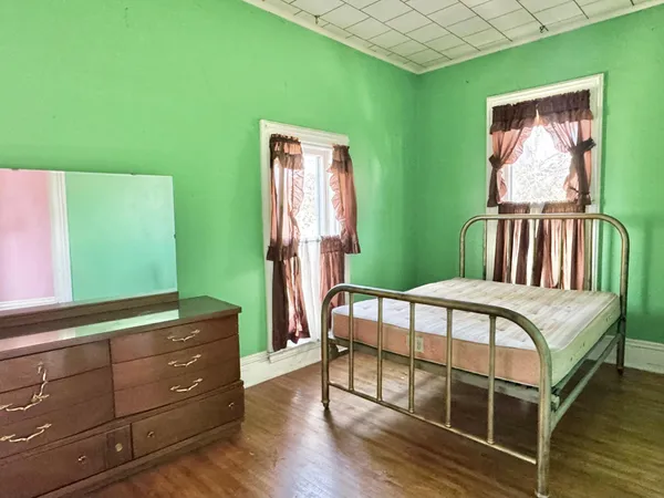 $100,000 | 411 8th Street, Red Wing, MN 55066