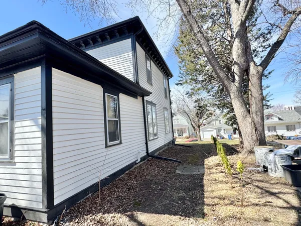 $100,000 | 411 8th Street, Red Wing, MN 55066