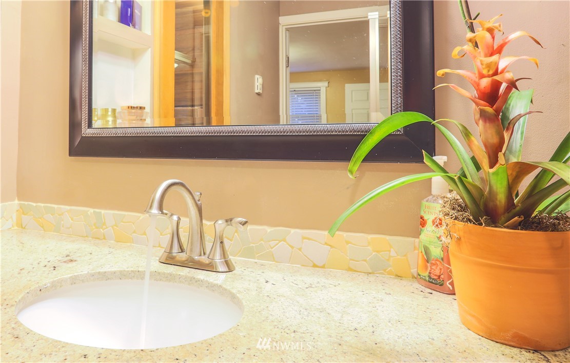 2205 Northeast 28th Street Renton, WA 98056 - Photo 13 of 21