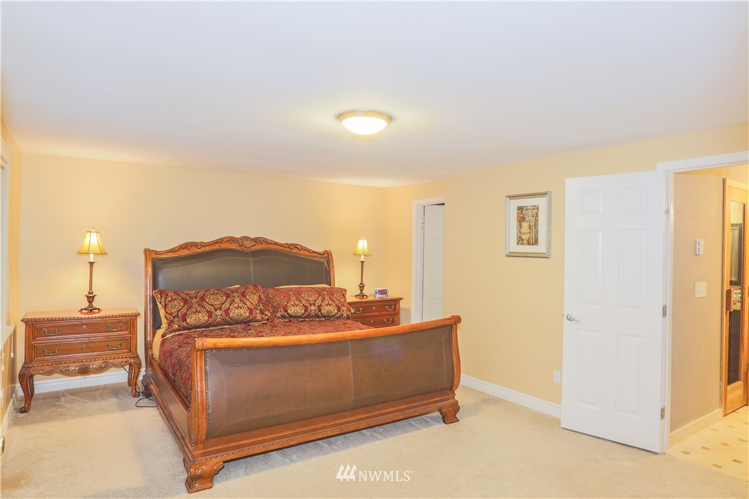 2205 Northeast 28th Street Renton, WA 98056 - Photo 14 of 21