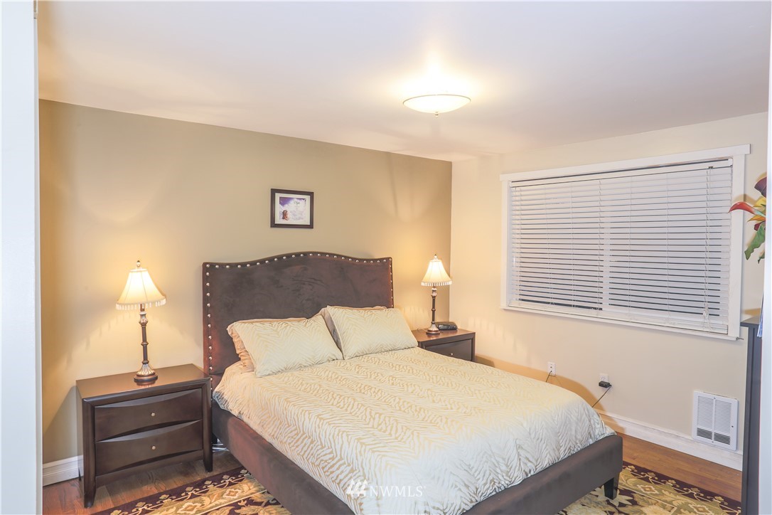 2205 Northeast 28th Street Renton, WA 98056 - Photo 17 of 21