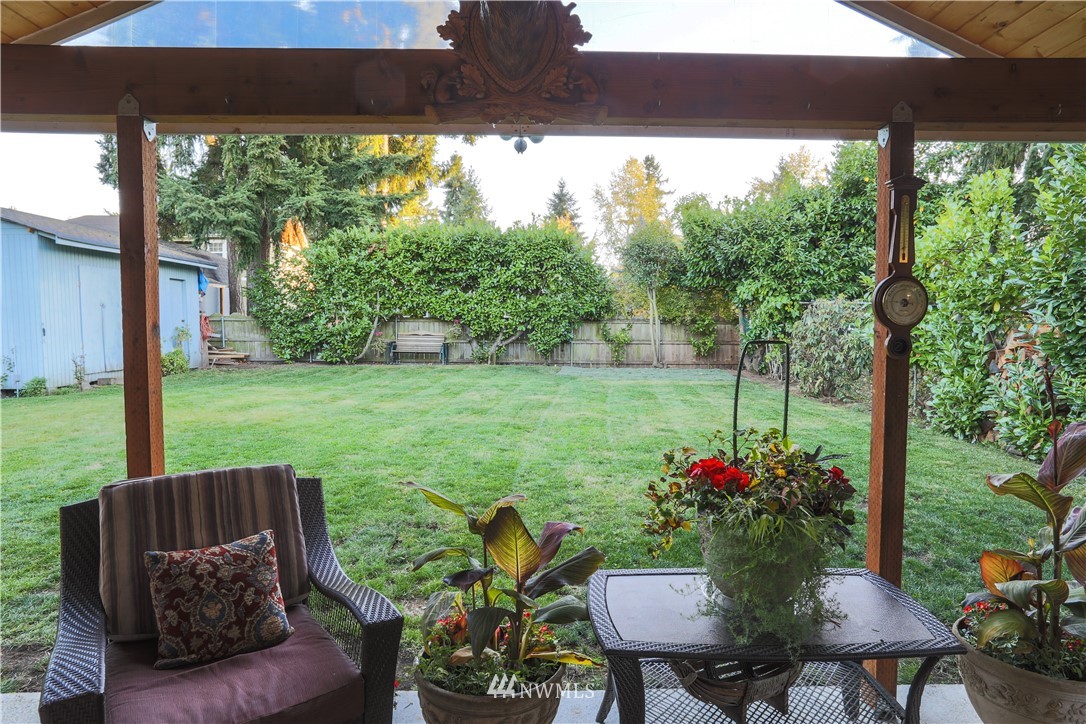 2205 Northeast 28th Street Renton, WA 98056 - Photo 4 of 21