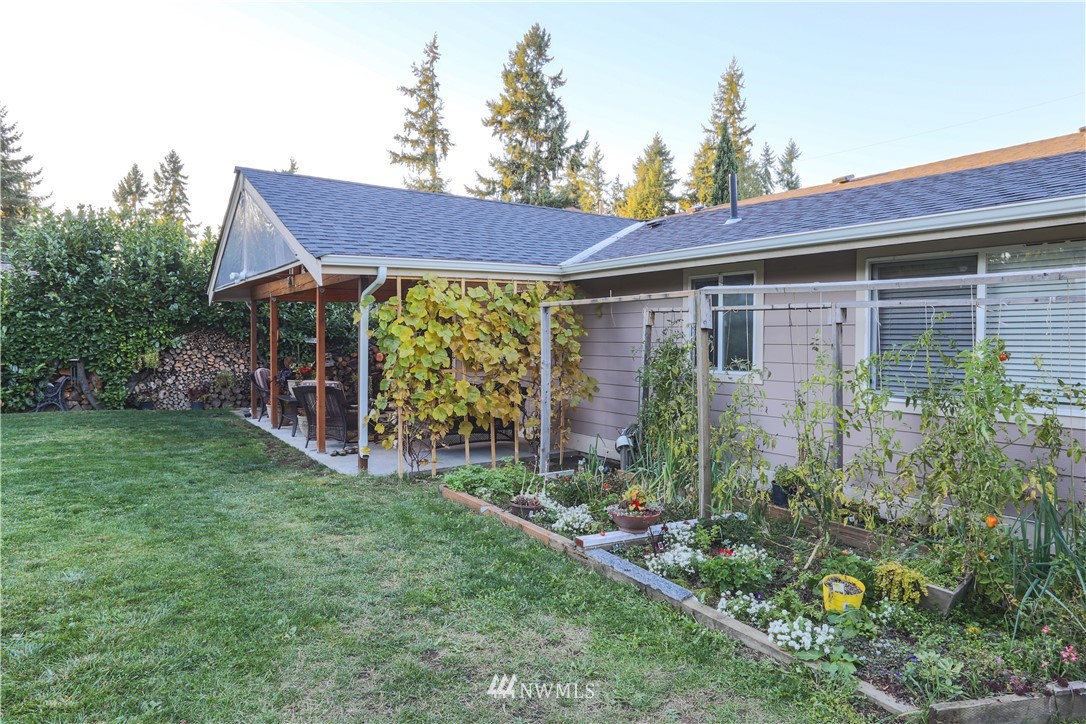 2205 Northeast 28th Street Renton, WA 98056 - Photo 9 of 21