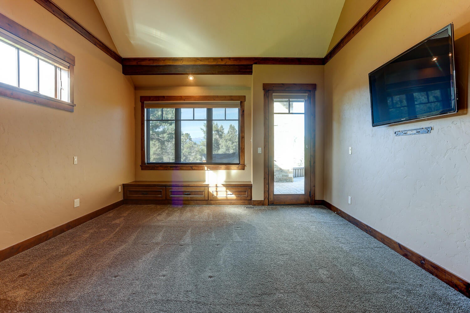 18620 Plainview Road Bend, OR 97703 - Photo 13 of 53 18620 Plaineview Road-12