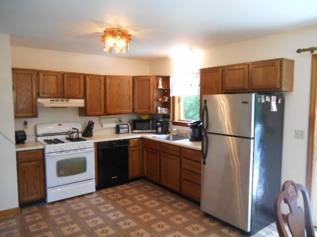 112 McLaughlin Circle Chelsea, ME 04330 - Photo 5 of 16 Photo