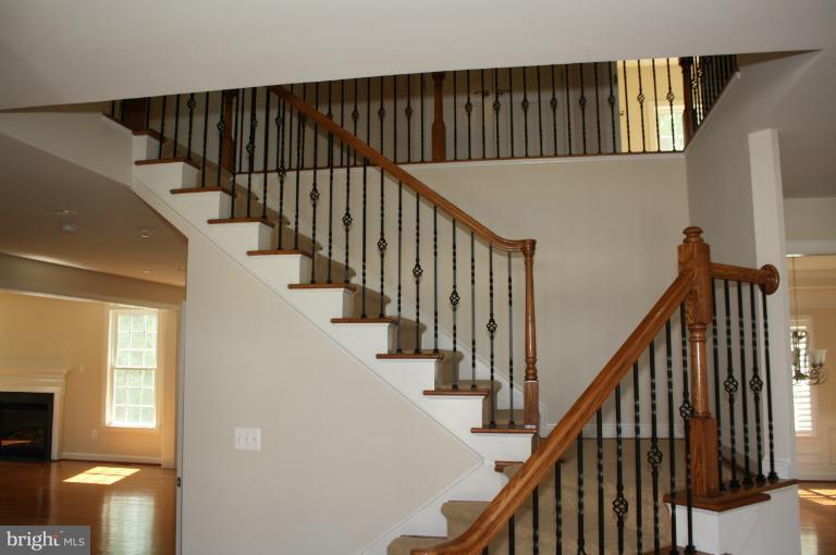 106 Sheppard Road Severna Park, MD 21146 - Photo 3 of 30 Interior (General)