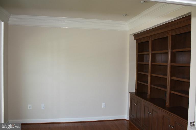 106 Sheppard Road Severna Park, MD 21146 - Photo 6 of 30 Interior (General)