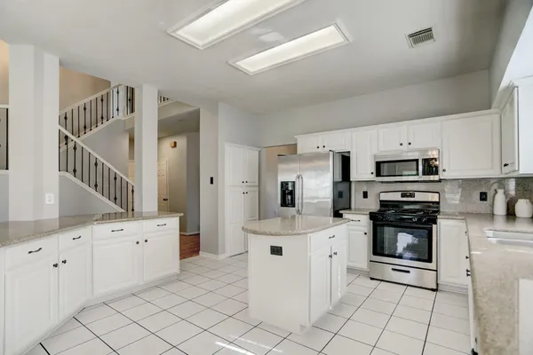 $2,800 | 9918 Aldwell Court, Houston, TX 77064