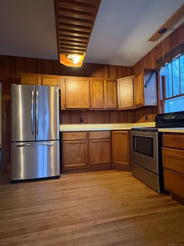 $1,732 | 173 Leesville Road, Moodus, CT 06469