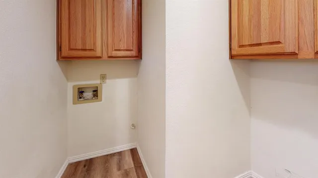 a view of walk in closet