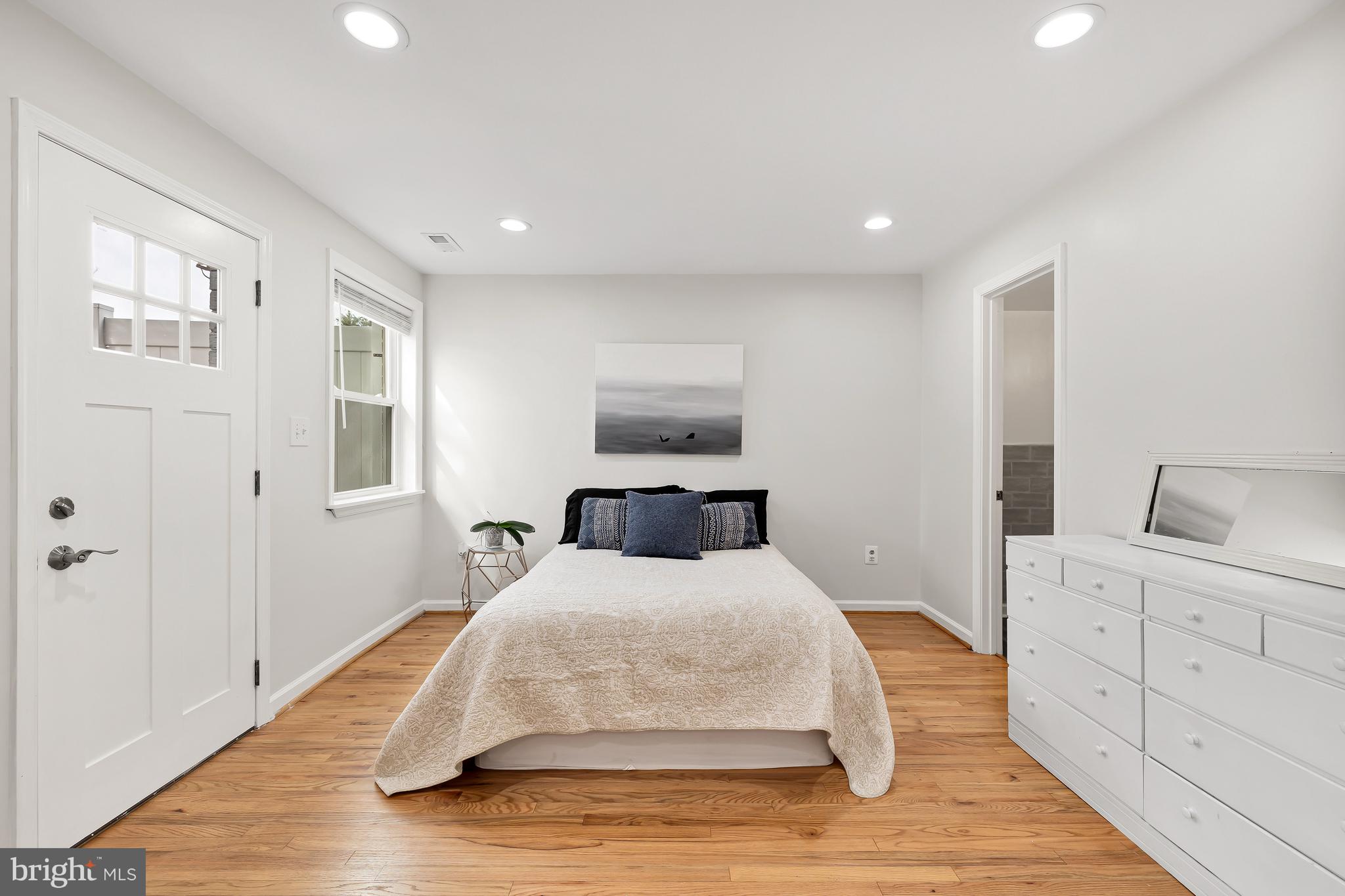 11700 Seven Locks Road Potomac, MD 20854 - Photo 19 of 32 Lower Level Bedroom #5/Changing Room
