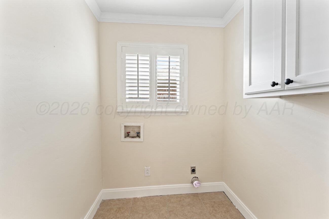 7204 Southwest 39th Avenue Amarillo, TX 79109 - Photo 46 of 51 a view of small space with window