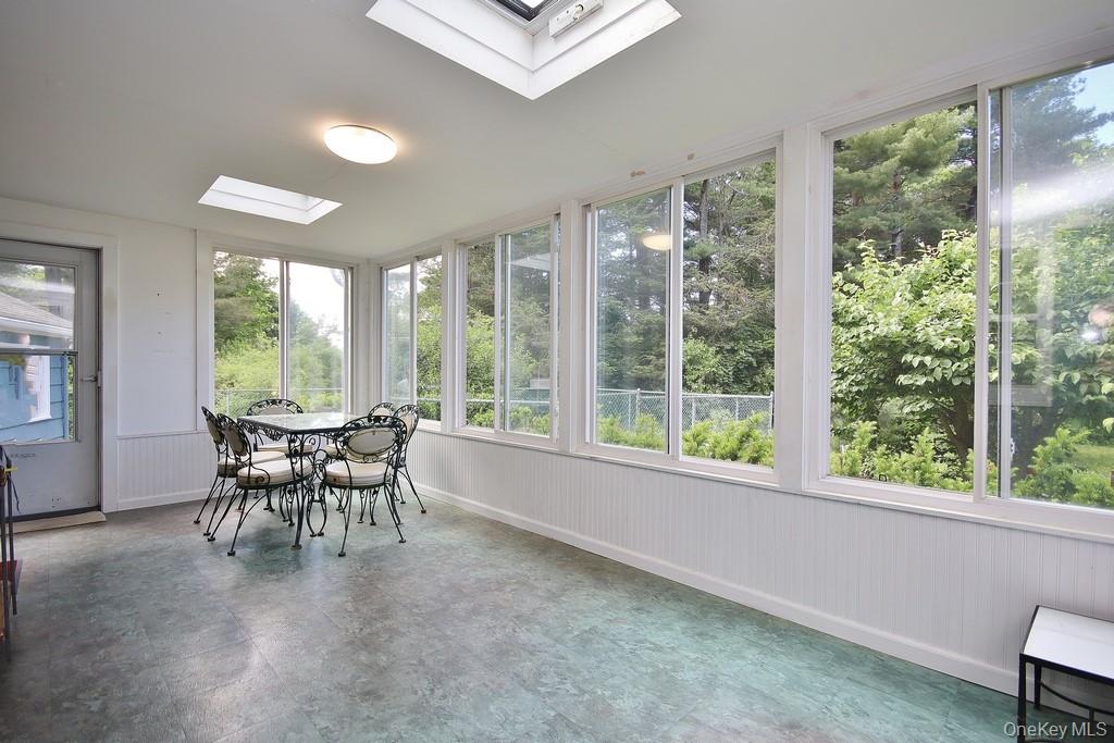 10 Lakeview Road Ossining, NY 10562 - Photo 19 of 38 Enclosed porch has two skylights