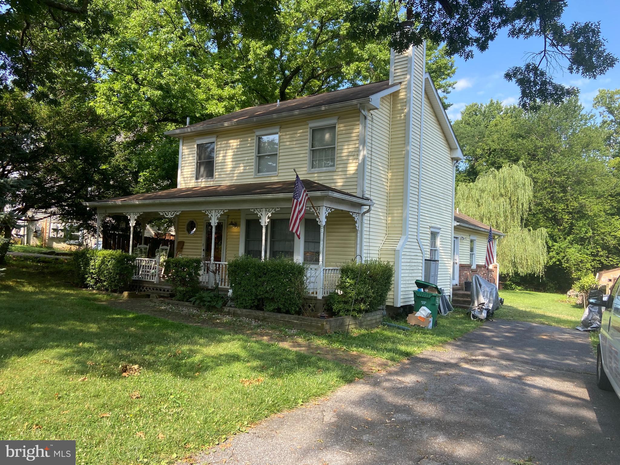 104 Water Street Gaithersburg, MD 20877 - Photo 2 of 10