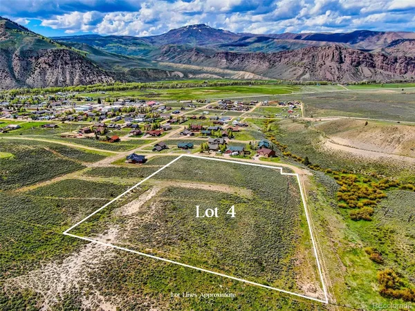 $299,000 | 4 Ridgeway Avenue, Hot Sulphur Springs, CO 80451