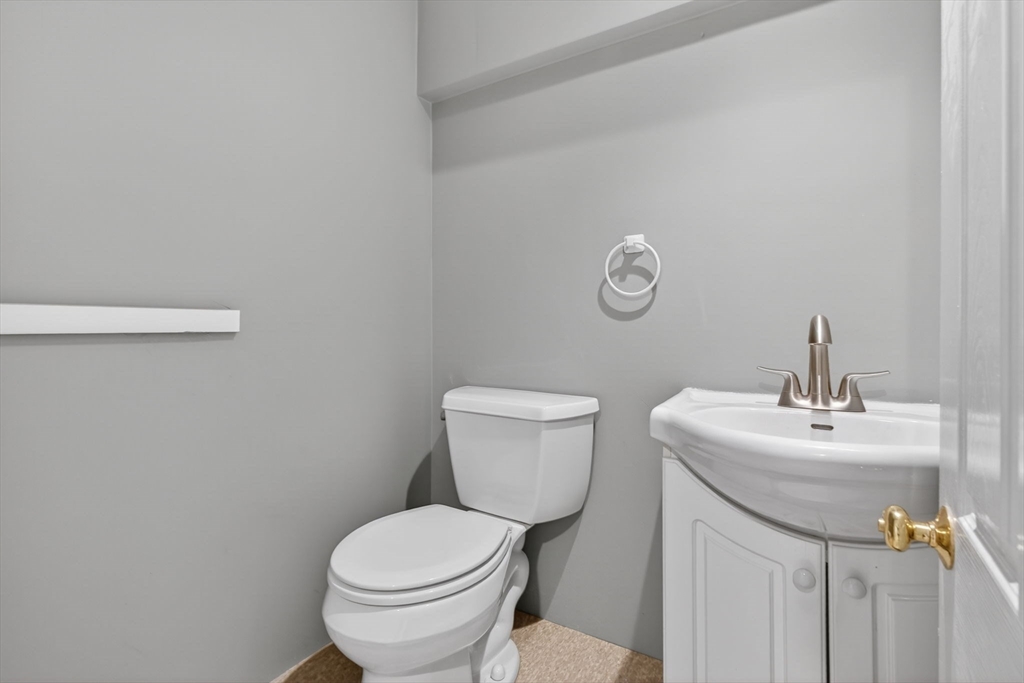 30 Bucklin Road North Andover, MA 01845 - Photo 35 of 42