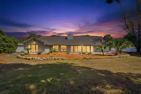 $815,000 | 47 Country Club Drive East, Destin, FL 32541