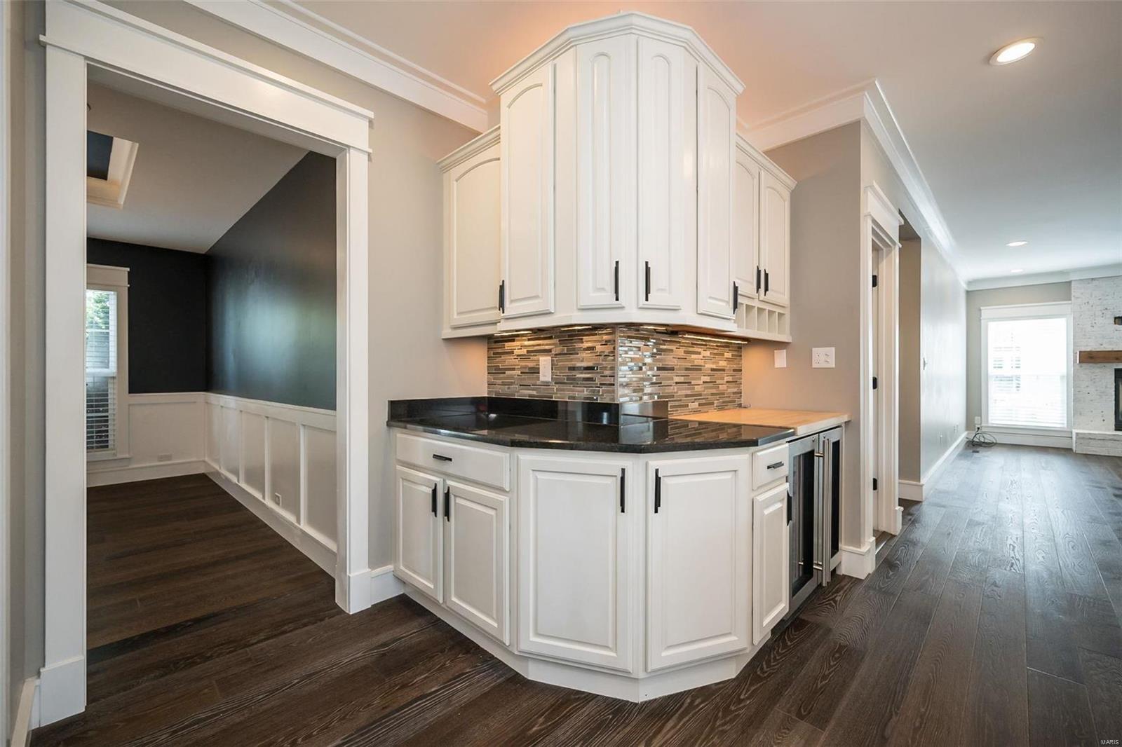 6513 Crescent View Drive St. Louis, MO 63129 - Photo 19 of 75