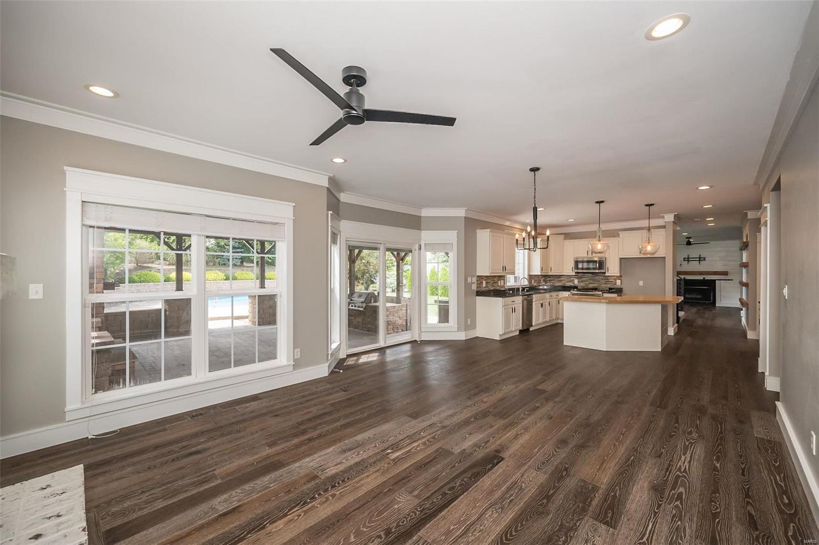 6513 Crescent View Drive St. Louis, MO 63129 - Photo 24 of 75