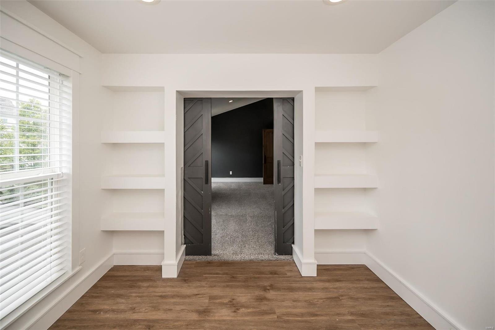 6513 Crescent View Drive St. Louis, MO 63129 - Photo 36 of 75