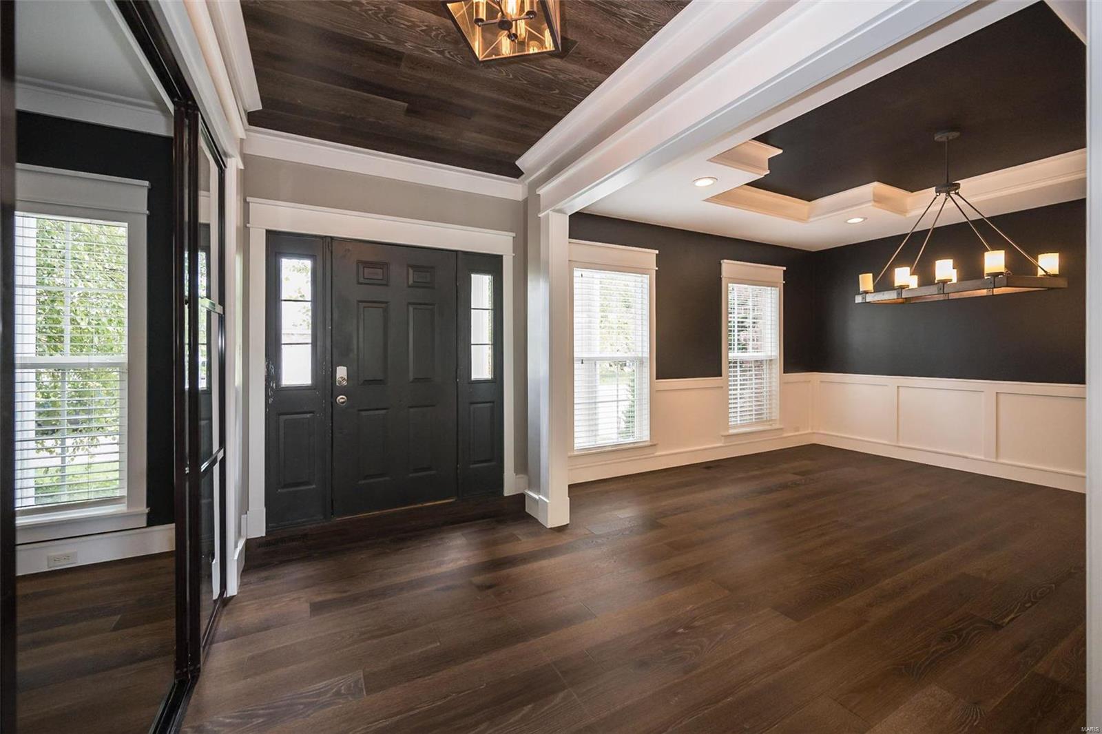 6513 Crescent View Drive St. Louis, MO 63129 - Photo 6 of 75