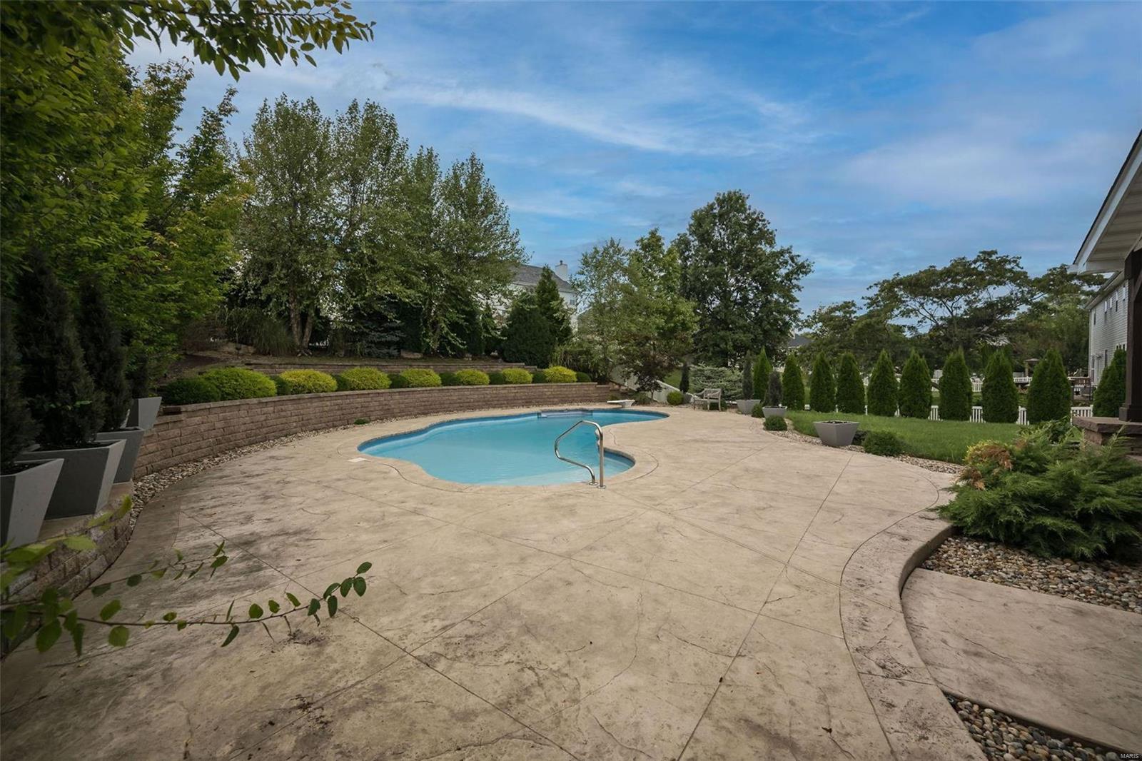 6513 Crescent View Drive St. Louis, MO 63129 - Photo 65 of 75