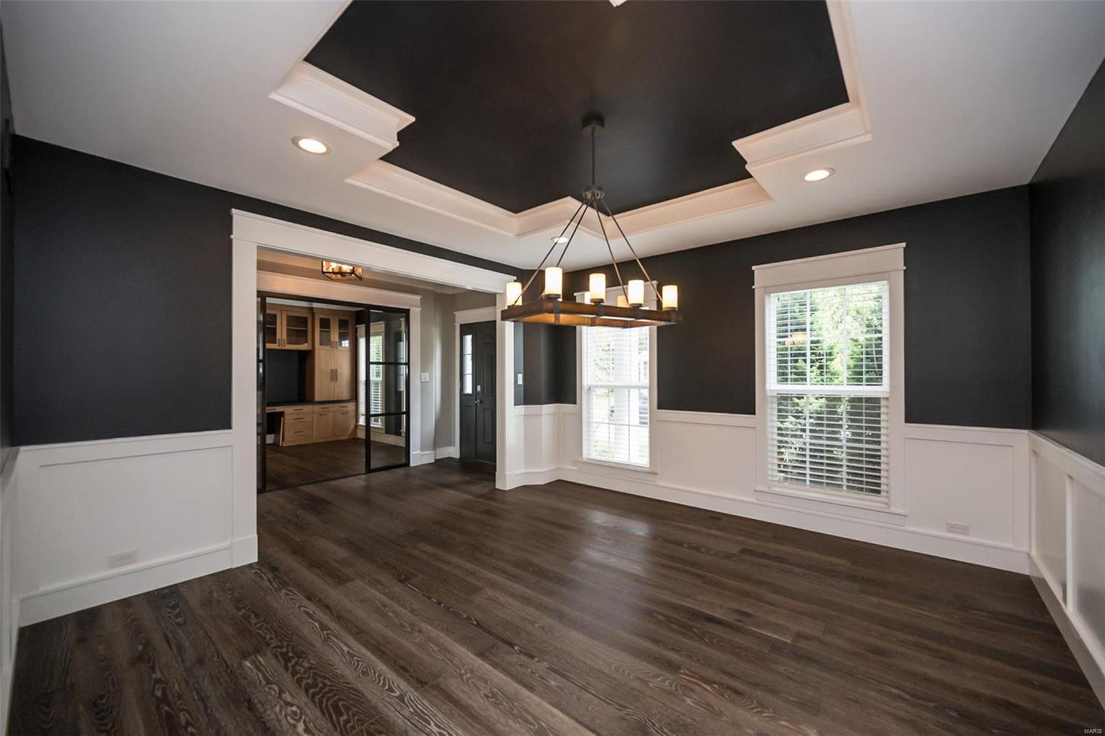 6513 Crescent View Drive St. Louis, MO 63129 - Photo 9 of 75