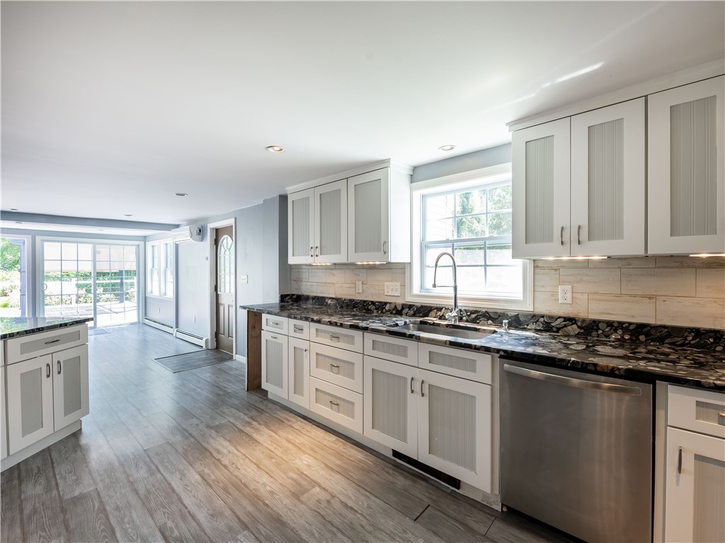 44 Riverside Avenue Warwick, RI 02889 - Photo 12 of 28 Gallery Image 12