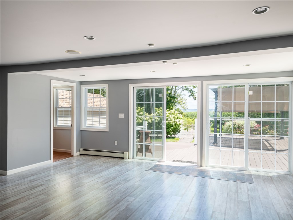44 Riverside Avenue Warwick, RI 02889 - Photo 13 of 28 Gallery Image 13