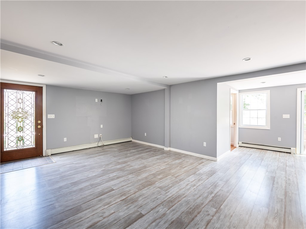 44 Riverside Avenue Warwick, RI 02889 - Photo 16 of 28 Gallery Image 16