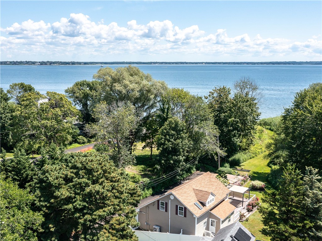 44 Riverside Avenue Warwick, RI 02889 - Photo 2 of 28 Gallery Image 2