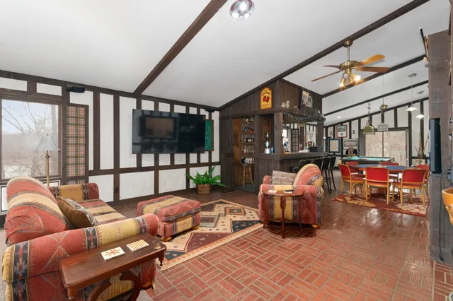 $775,000 | 68 Cardinal Circle, Cadiz, KY 42211