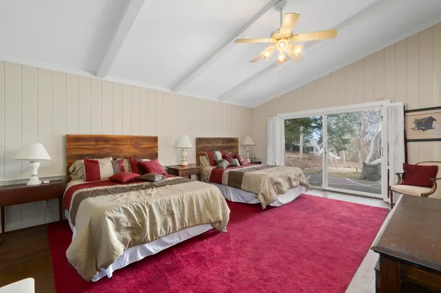 $775,000 | 68 Cardinal Circle, Cadiz, KY 42211