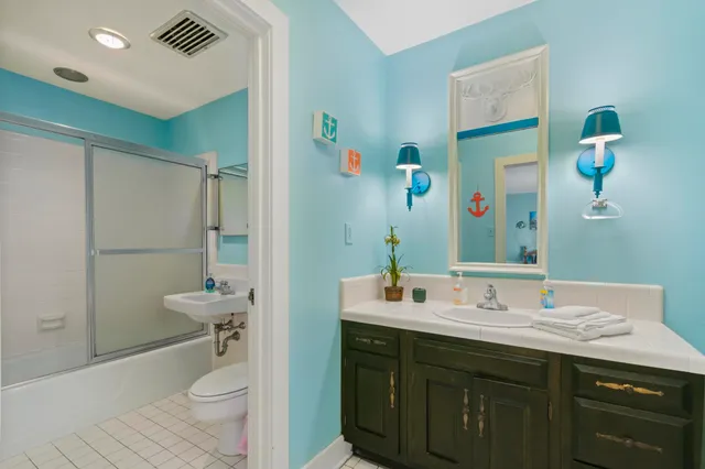 $775,000 | 68 Cardinal Circle, Cadiz, KY 42211