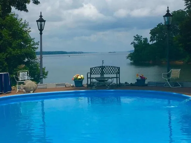 $775,000 | 68 Cardinal Circle, Cadiz, KY 42211