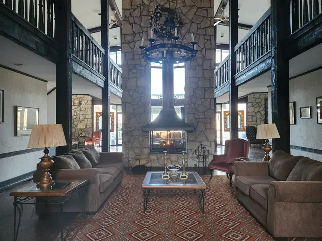 $775,000 | 68 Cardinal Circle, Cadiz, KY 42211