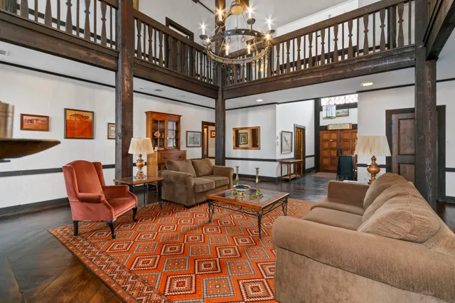 $775,000 | 68 Cardinal Circle, Cadiz, KY 42211