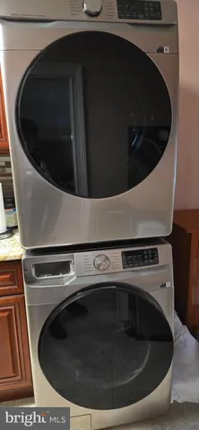 a close view of washer and dryer