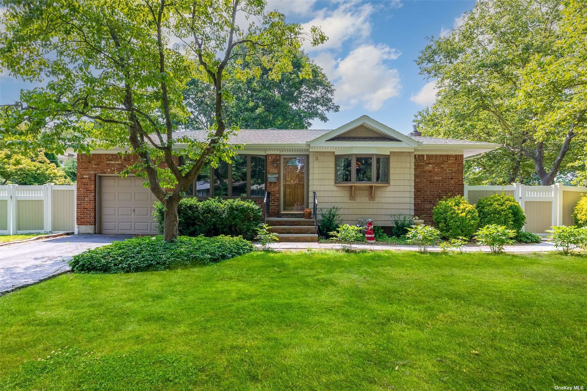 3 Candy Lane, Huntington Station, NY 11746 Compass